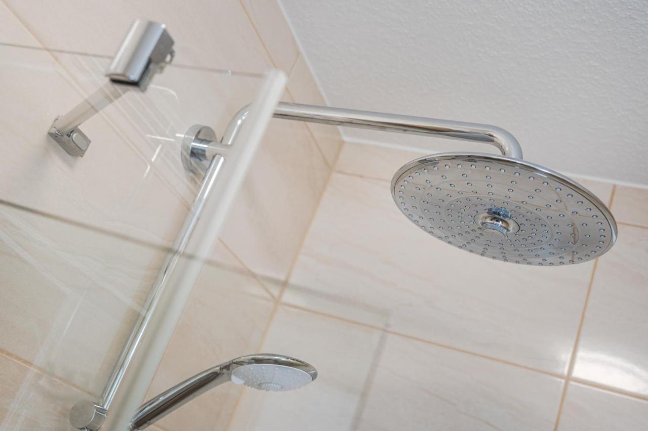Reetdachhaus Am Haff Mit Sauna, Terrasse, Wlan Zirchow Exteriér fotografie